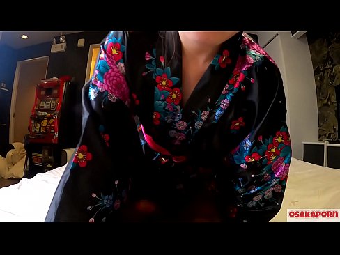 ❤️ Jauna cosplay meitene mīl seksu līdz orgasmam ar skvirtu zirdziņā un blowjob. Āzijas meitene ar matainu kundzi un skaistām krūtīm tradicionālā japāņu tērpā amatieru video, kurā redzama masturbācija ar seksa rotaļlietām. Sakura 3 OSAKAPORN. ️ Kaltais porno pie porno lv.pornodil.ru ﹏